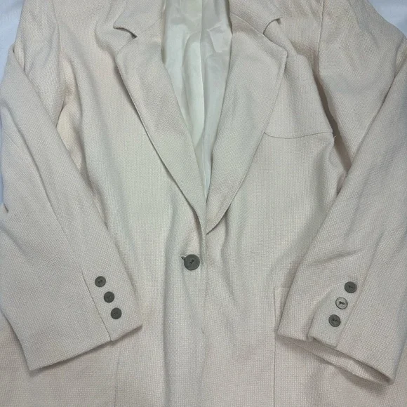 Vintage NY Studio 100% Raw Silk Blazer Cream Color with Shoulder Pads - Picture 15 of 16